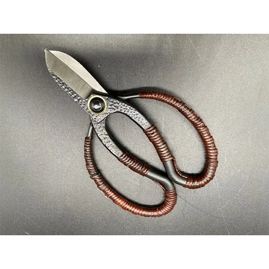 Tanabe Koryu ψαλίδι λουλουδιών ρατάν 180mm χειρός